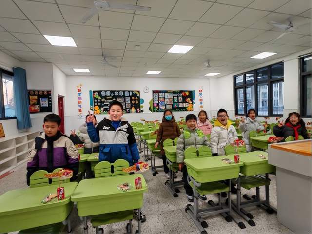 属小学：巧手扮教室 礼迎新学期m6米乐注册淮阴师范学院第一附