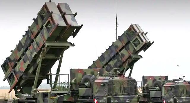 斯基的头签投降协议不签也得签大结局真的要来了美国按着泽连(图3)