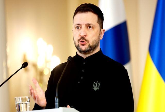 斯基的头签投降协议不签也得签大结局真的要来了美国按着泽连(图2)